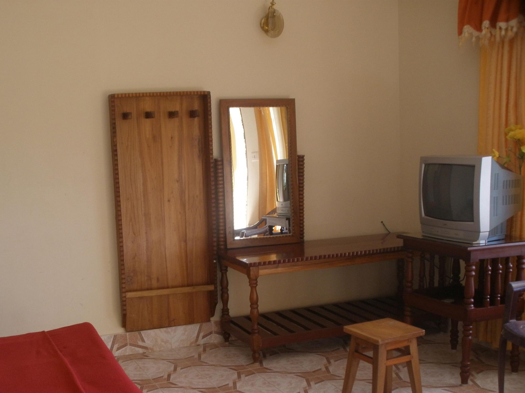 Jungle Palace Homestay Thekkady Ngoại thất bức ảnh