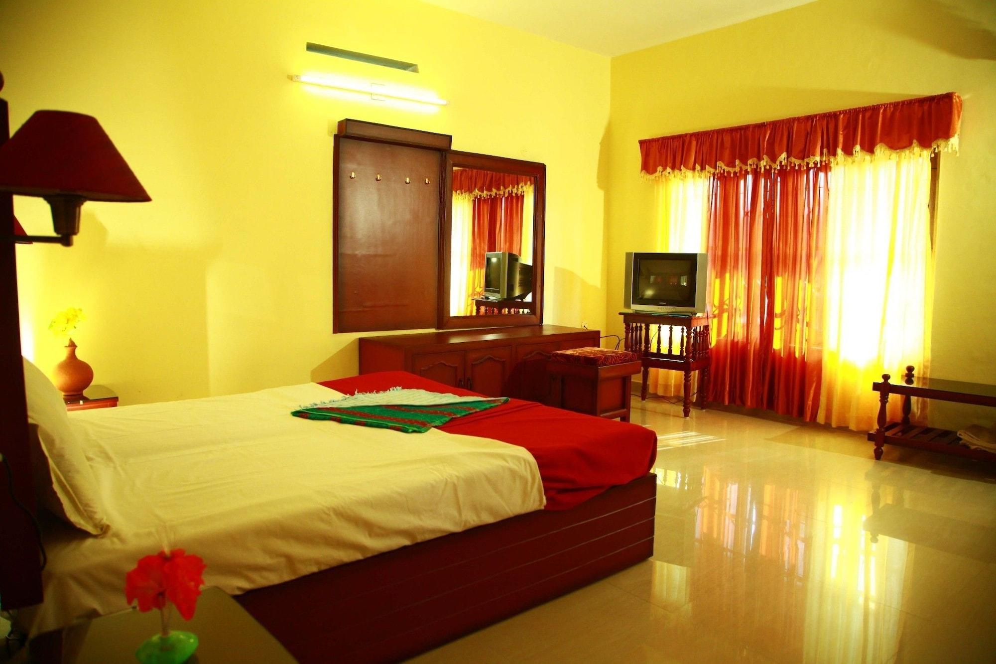 Jungle Palace Homestay Thekkady Ngoại thất bức ảnh