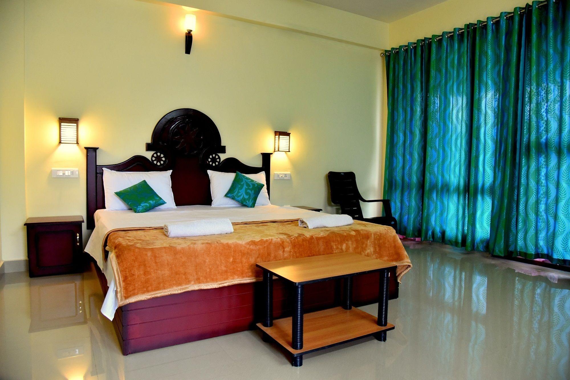 Jungle Palace Homestay Thekkady Ngoại thất bức ảnh
