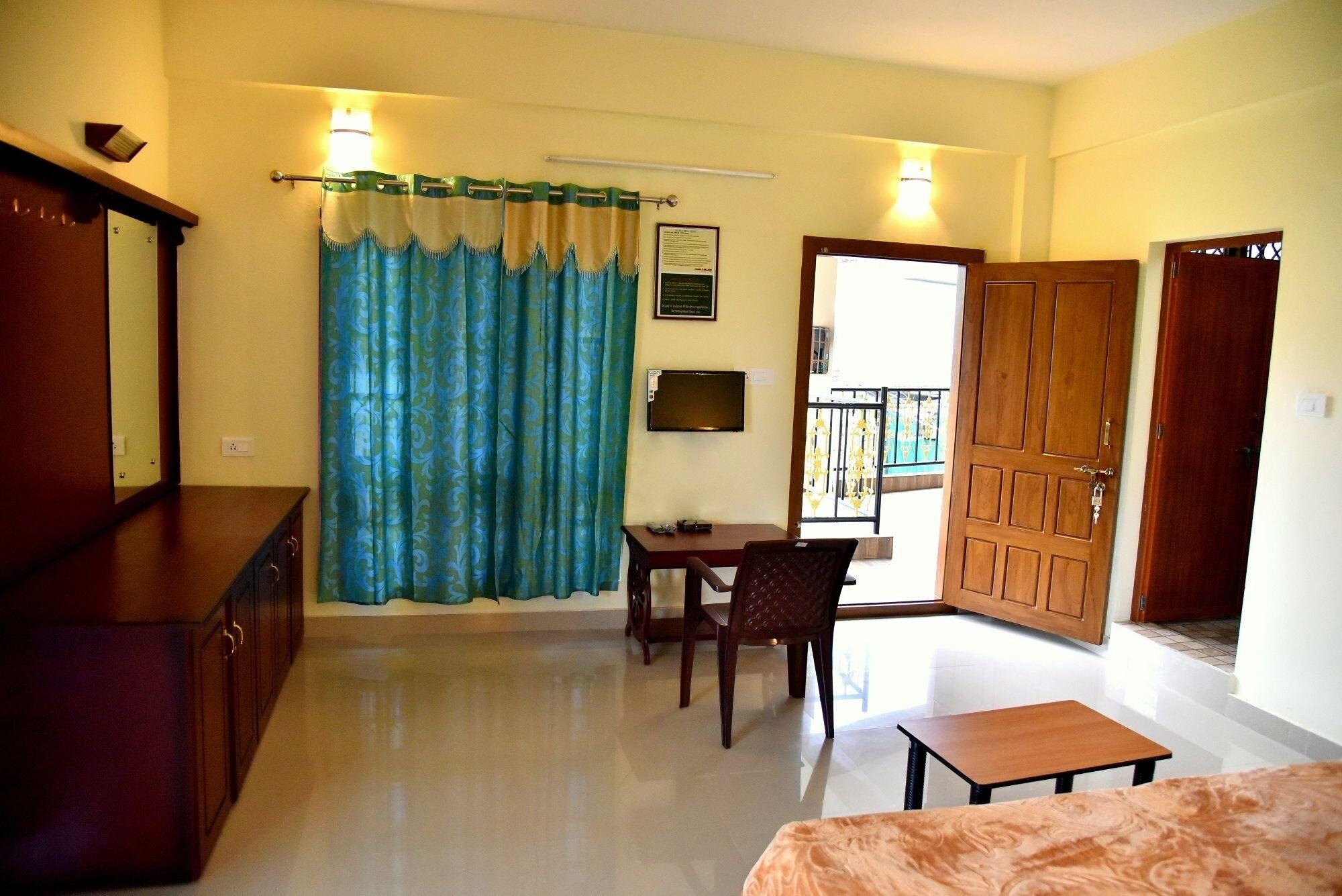 Jungle Palace Homestay Thekkady Ngoại thất bức ảnh